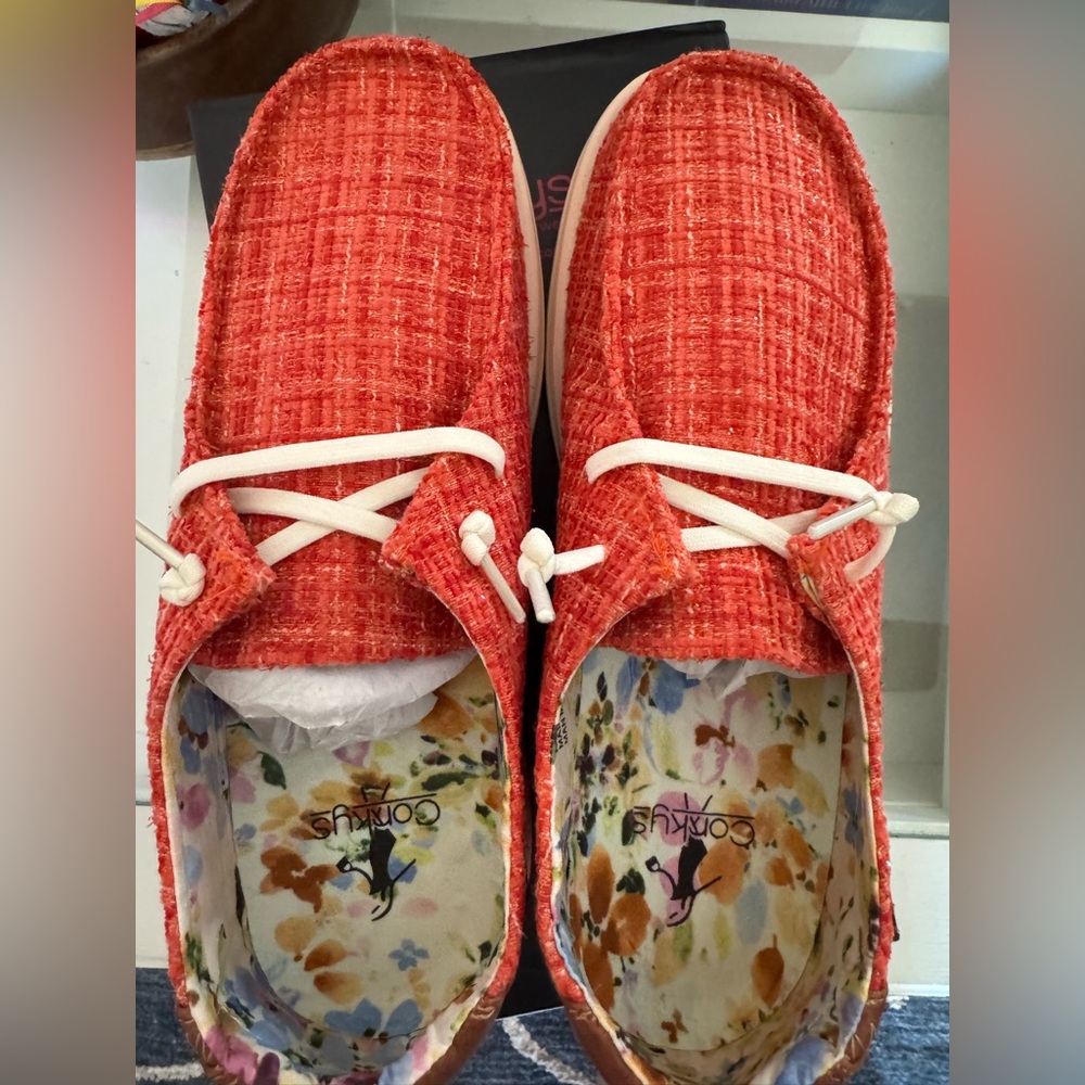 Corkys New Kayaks Shoes Size 8 New